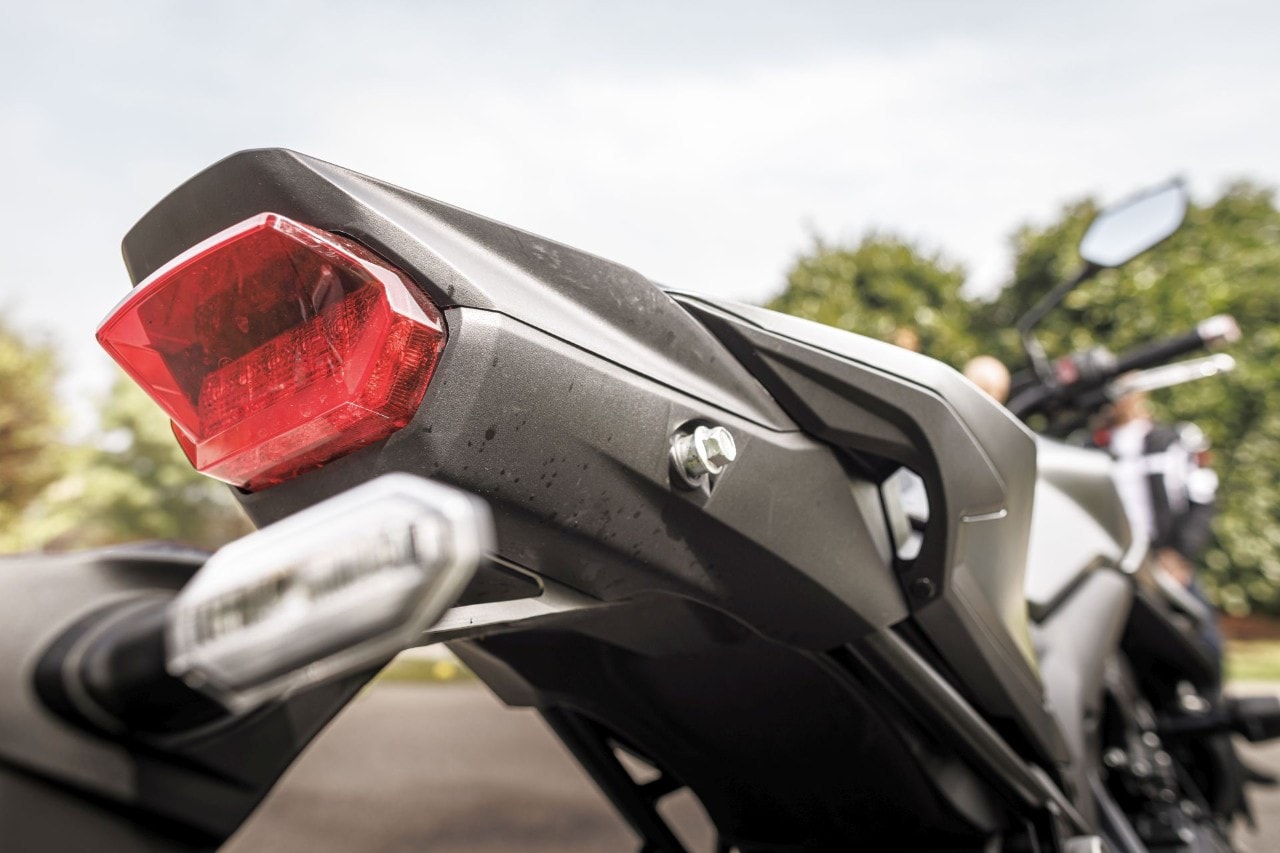 DueruoteTG #169 - Honda Hornet vs Yamaha MT-07: testa a testa tra le naked più vendute d'Italia